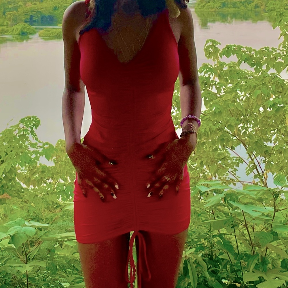 STUNNING BODY-HUGGING RED DRESS FASHION NOVA